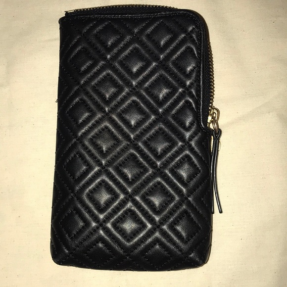 tory burch fleming pouch
